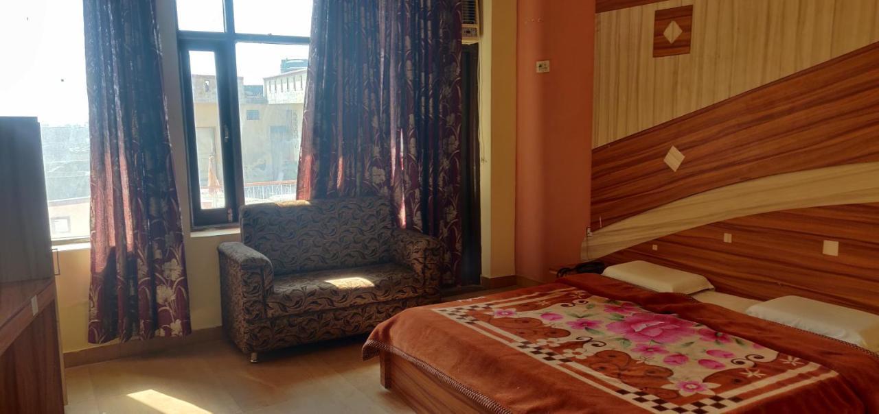 Hotel Shakuntala カトラ エクステリア 写真