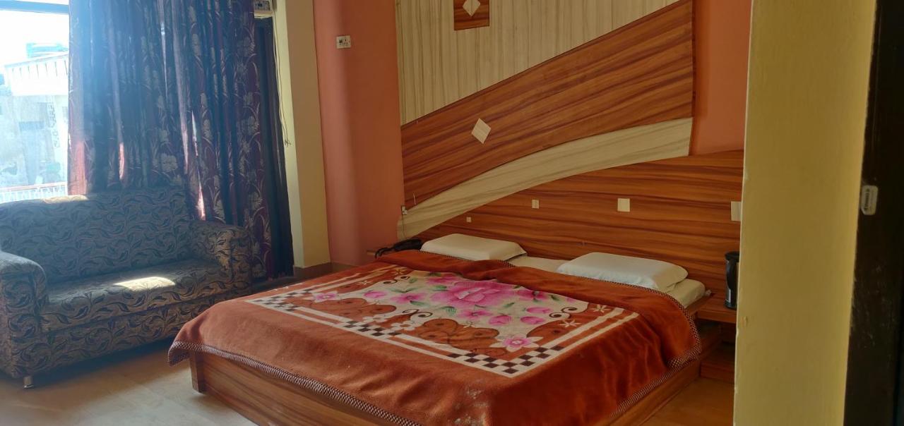 Hotel Shakuntala カトラ エクステリア 写真
