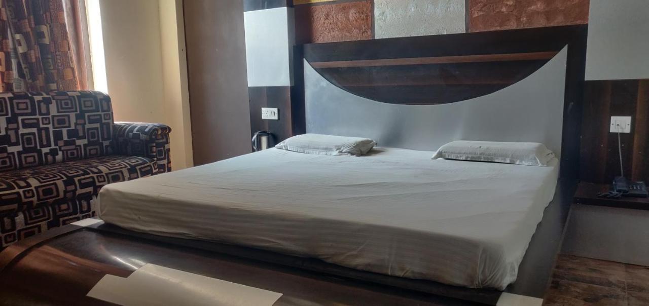 Hotel Shakuntala カトラ エクステリア 写真